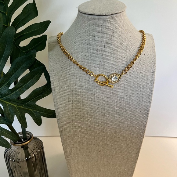 Classic Vintage-Inspired Chunky Gold Necklace - Elegant Artsy Necklace - Picture 11 of 13